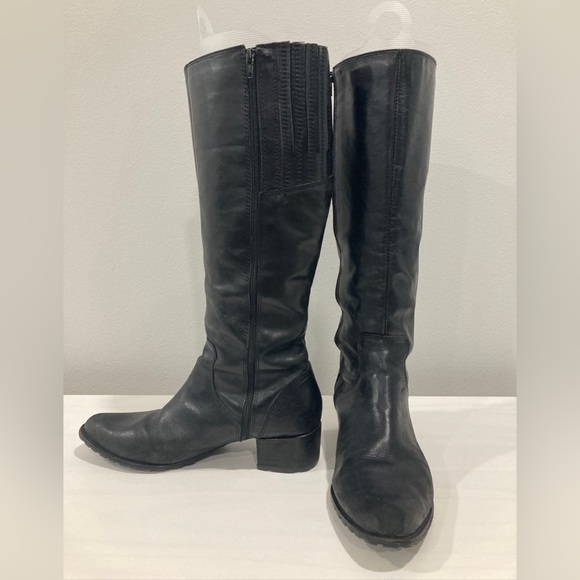 Leather Boots Made in Brazil - Picture 4 of 11